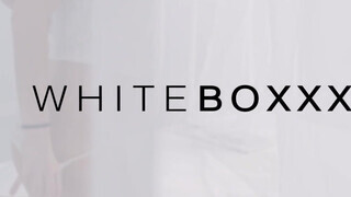 WhiteBoxxx - Darcia Lee a gigászi keblű magyar cigány bige