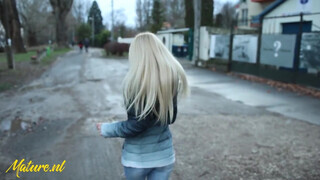 Nesty a szívdöglesztő fiatalos magyar milf