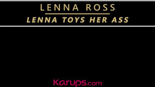 Lenna Ross izgatja a popóját
