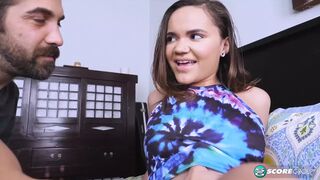 Naudi Nala vadul leszopja és lovagolja a méretes kukacot