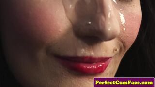 Szexi csipkés szépség méretes adag arcon