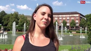 Német turista maca kültéri anális kettyintése