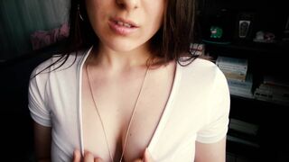 Tini amatőr barna hajú termetes tőgyes csajszi asmr relax szeretkezése