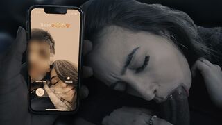 Tini gádzsi megcsalja a pasiját és szopja a termetes pélót